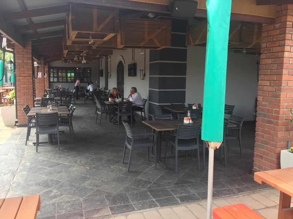 Picanha Grill Guest House & Events Venue Nigel Exteriér fotografie